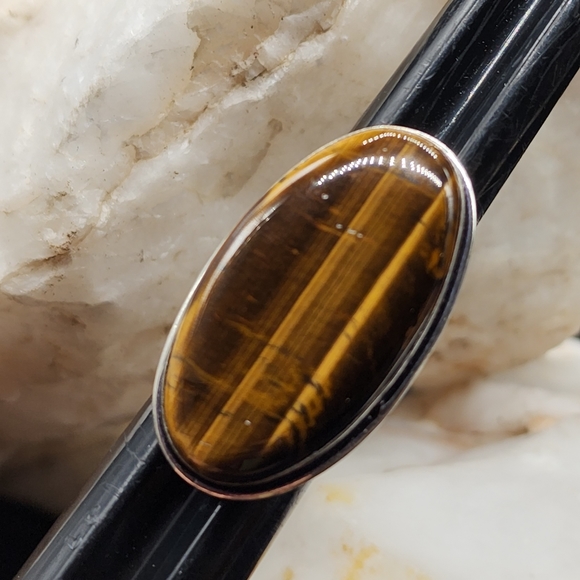 Natural Large Tiger Eye Cabochon Stone White Rhodium/Silver Artisan Ring - Picture 3 of 10